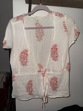 Lucky Brand white Short-Sleeve Tie-Front Top with Coral Floral Print